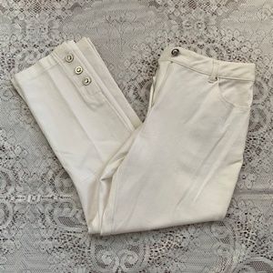VIEN WHITE JEANS CAPRI SIZE 2 NWT